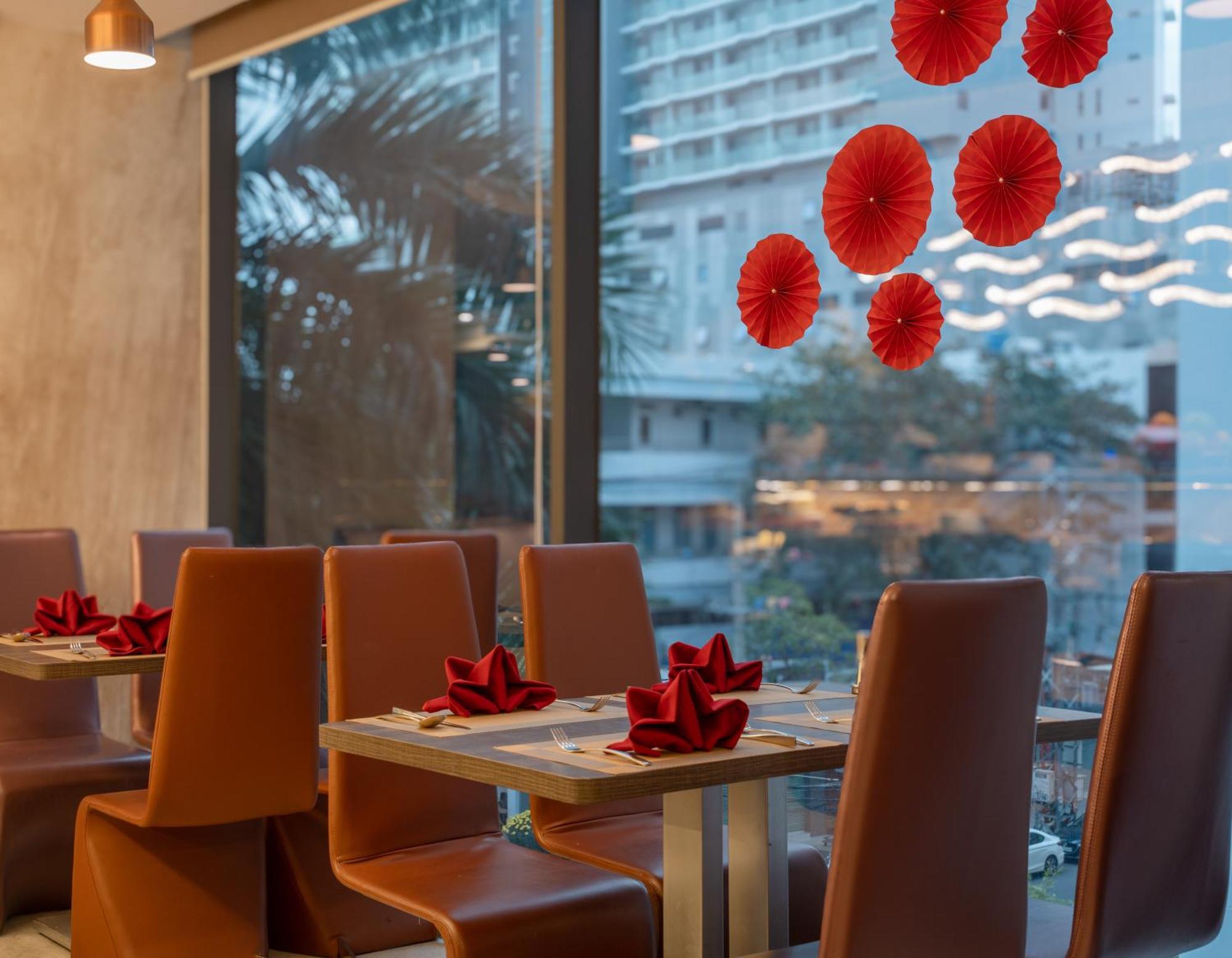 V Hotel Nha Trang Exterior photo