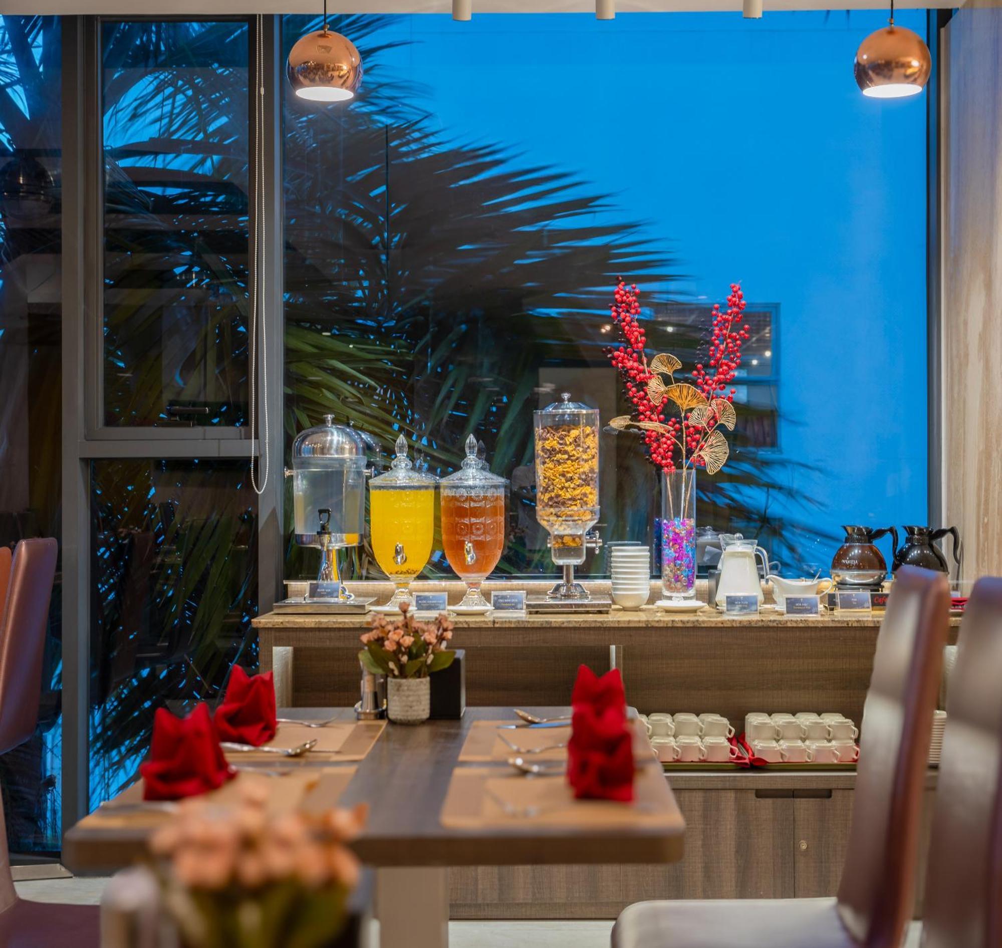 V Hotel Nha Trang Exterior photo