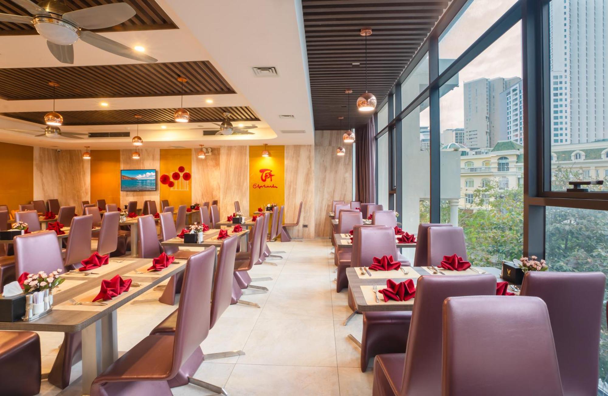 V Hotel Nha Trang Exterior photo