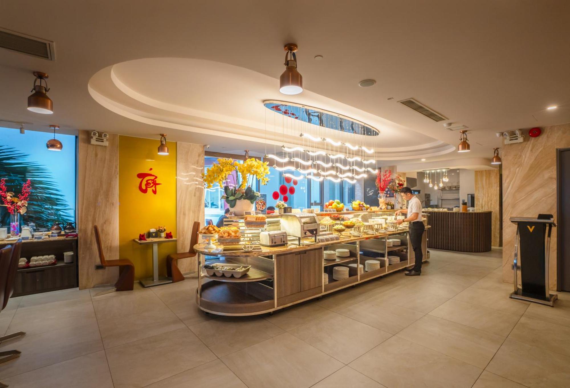 V Hotel Nha Trang Exterior photo