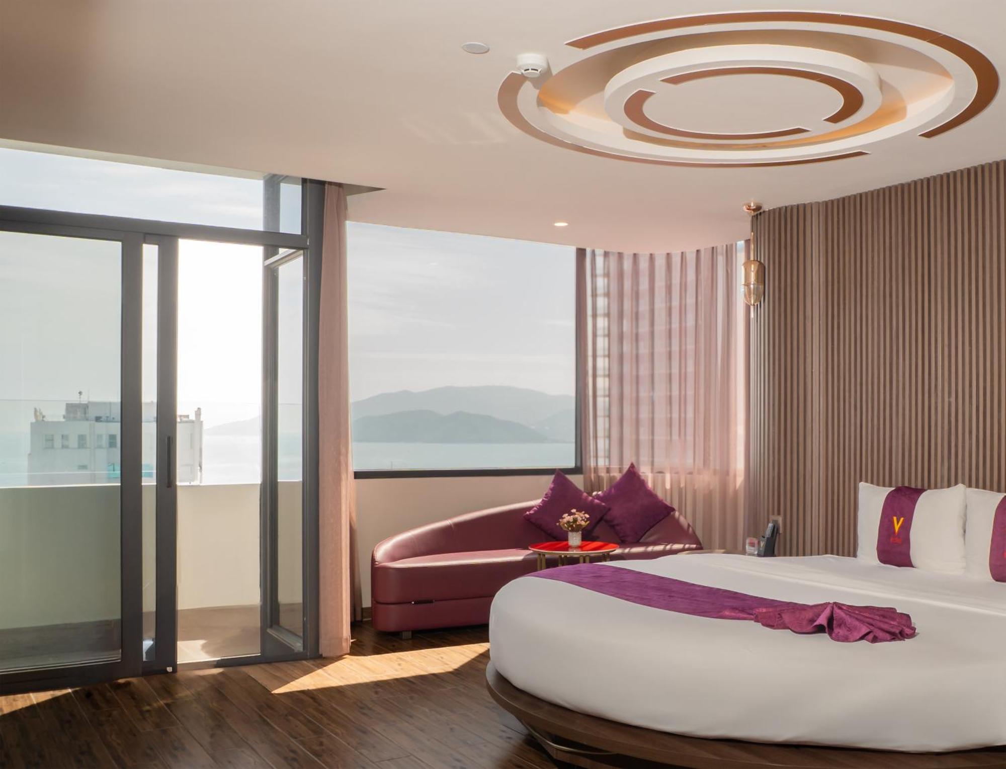 V Hotel Nha Trang Exterior photo