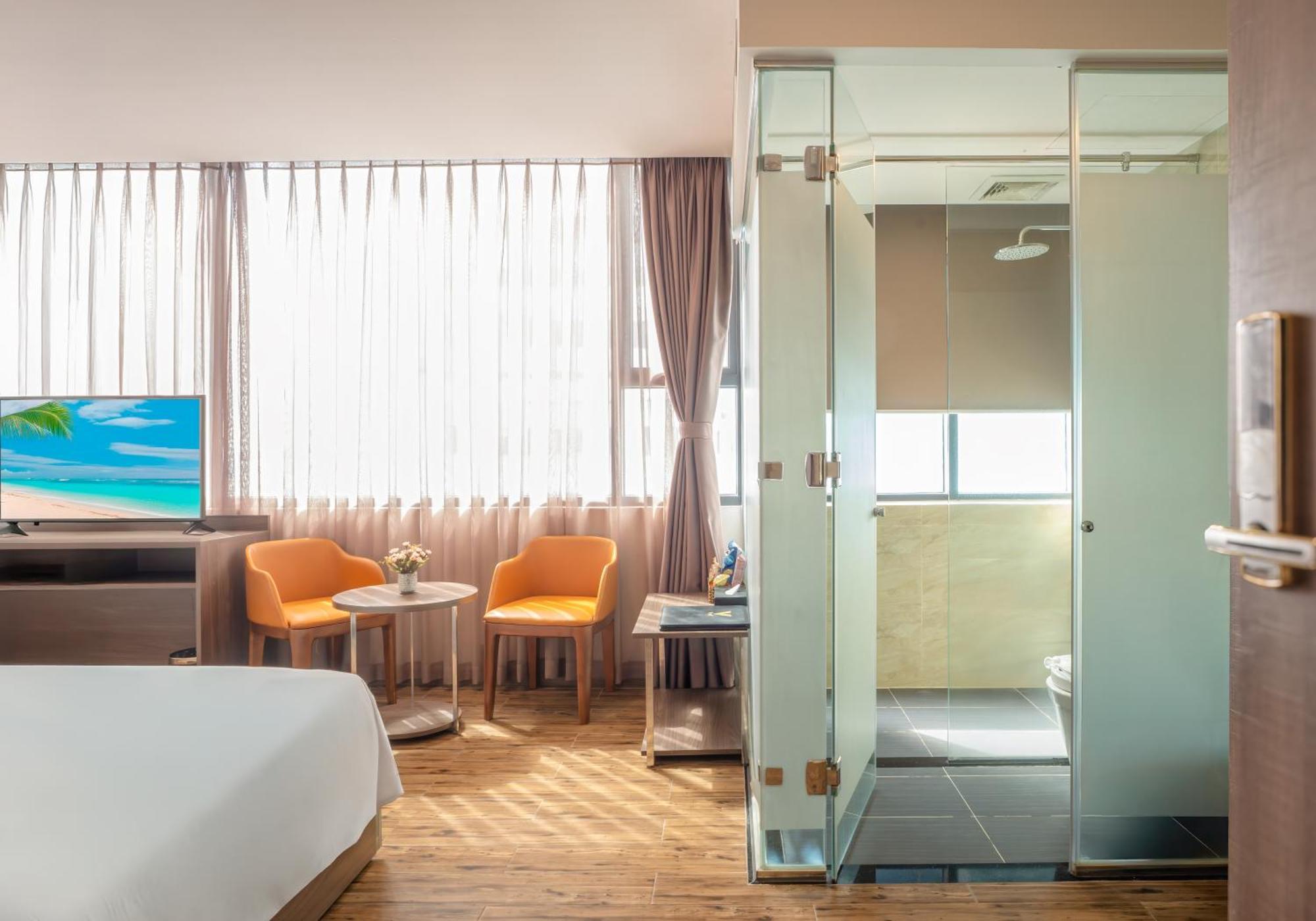 V Hotel Nha Trang Exterior photo