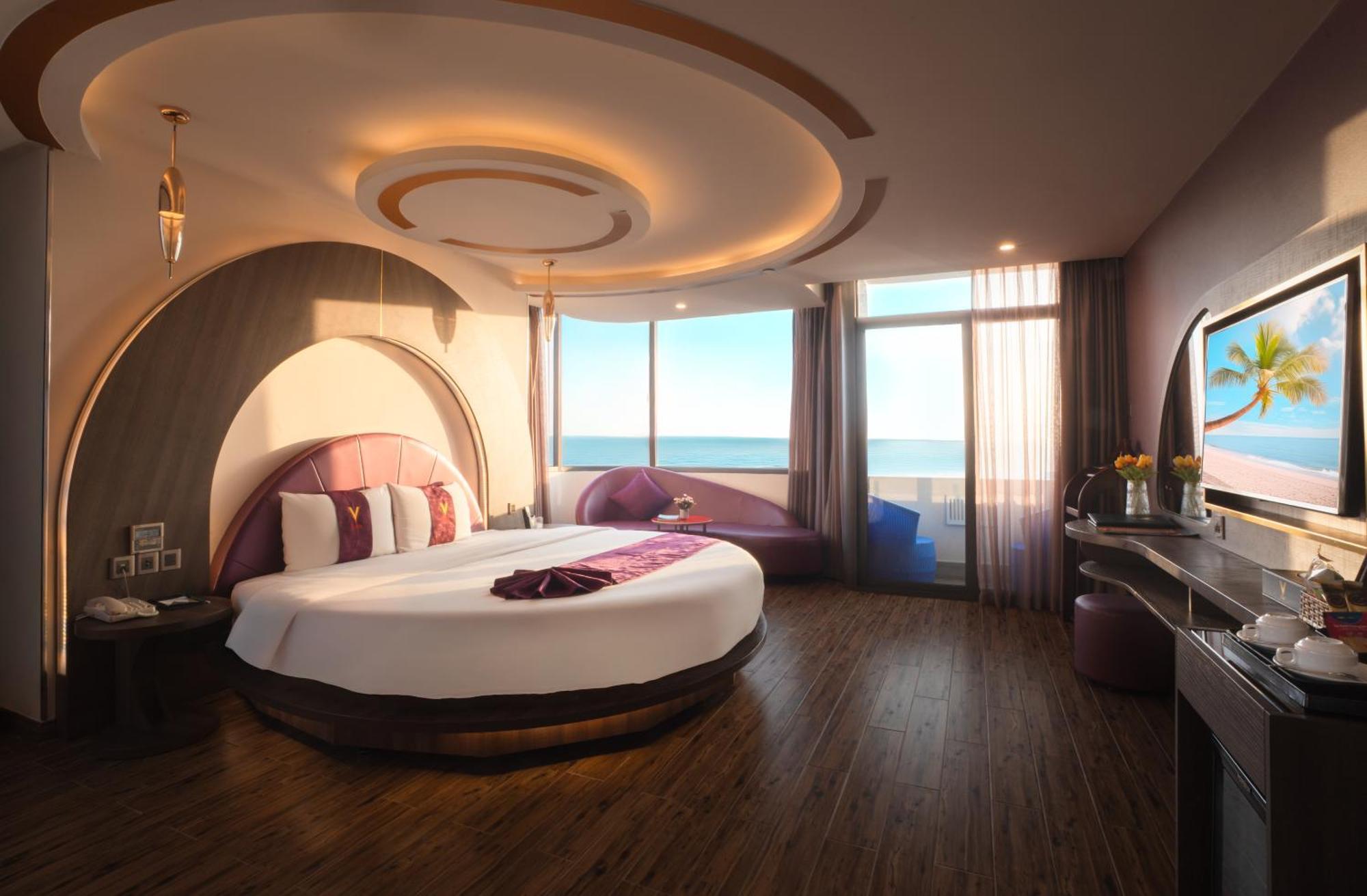 V Hotel Nha Trang Exterior photo