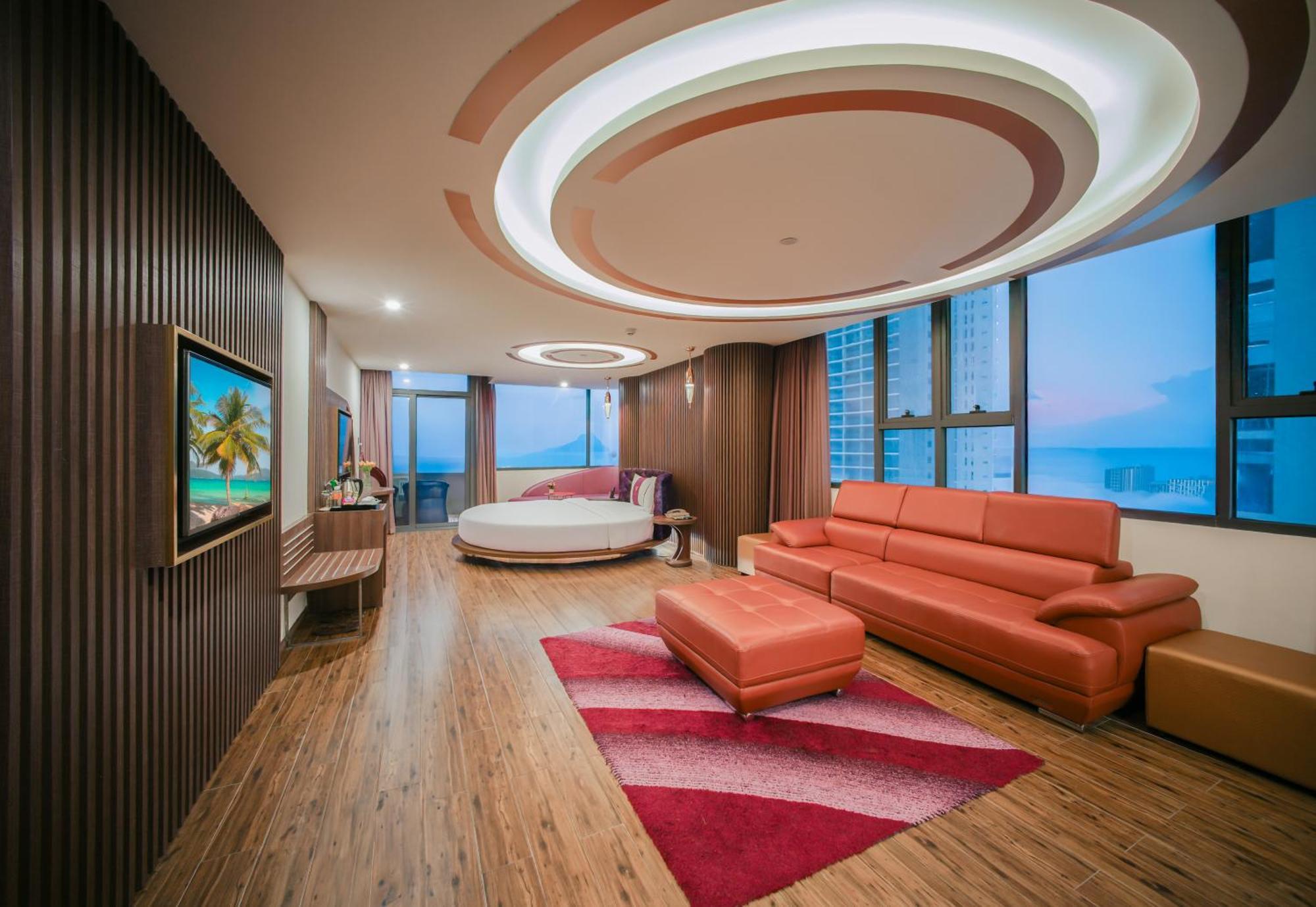 V Hotel Nha Trang Exterior photo