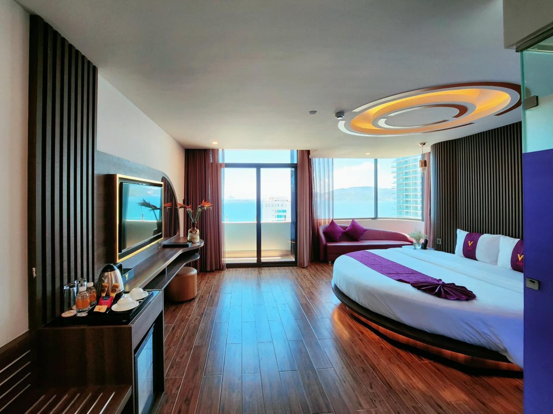 V Hotel Nha Trang Exterior photo