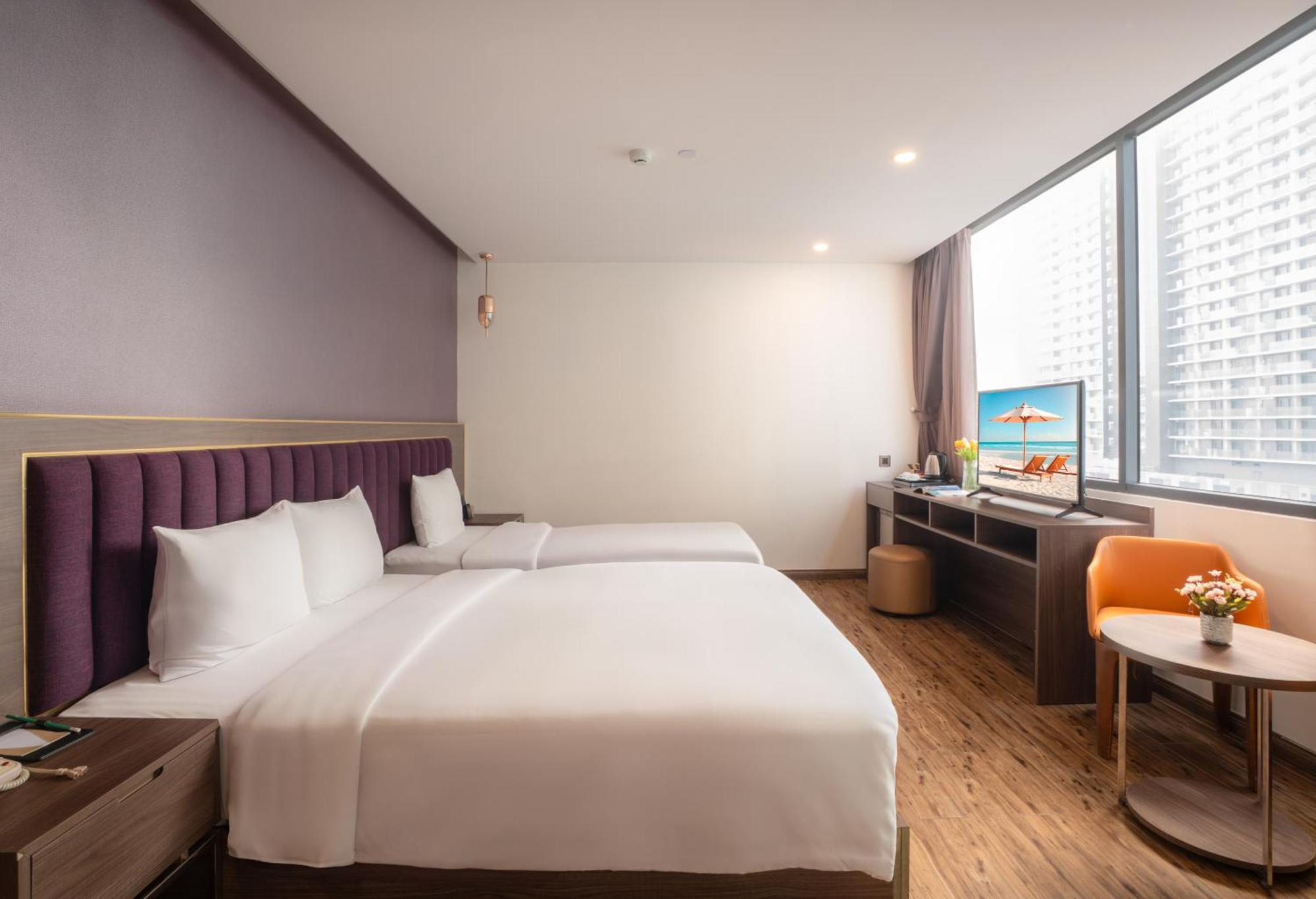 V Hotel Nha Trang Exterior photo